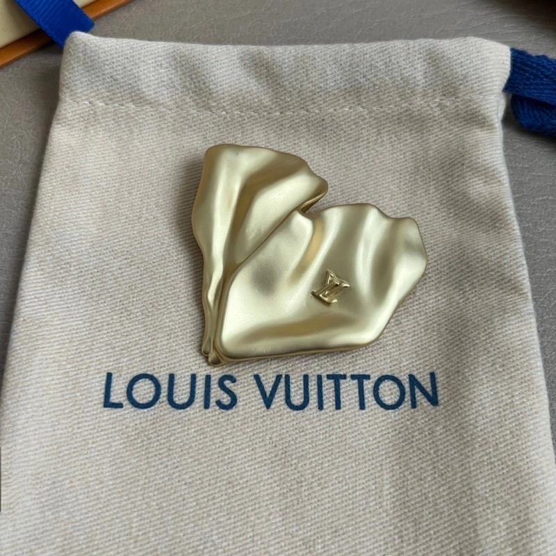 ComfortFit Louis Vuitton Brooches 248169
