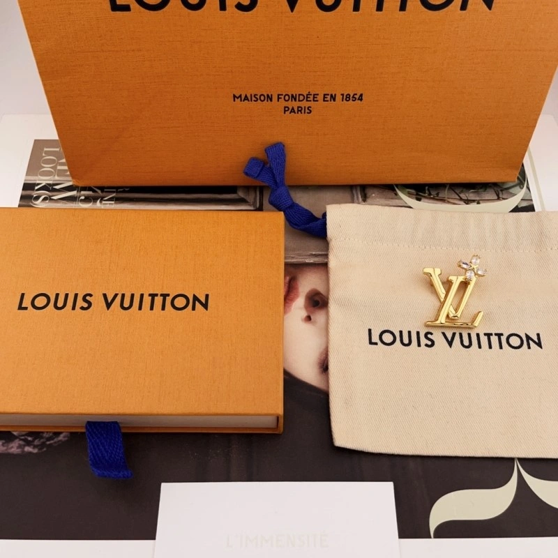 FlexibleFit Louis Vuitton Brooches 248162