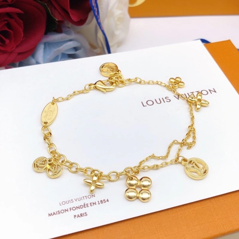 Contemporary Louis Vuitton Brooches 248141