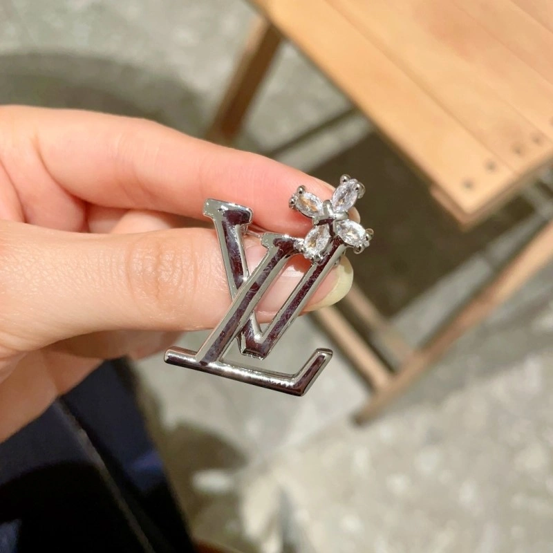 Louis Vuitton Brooches Comfortable 248157