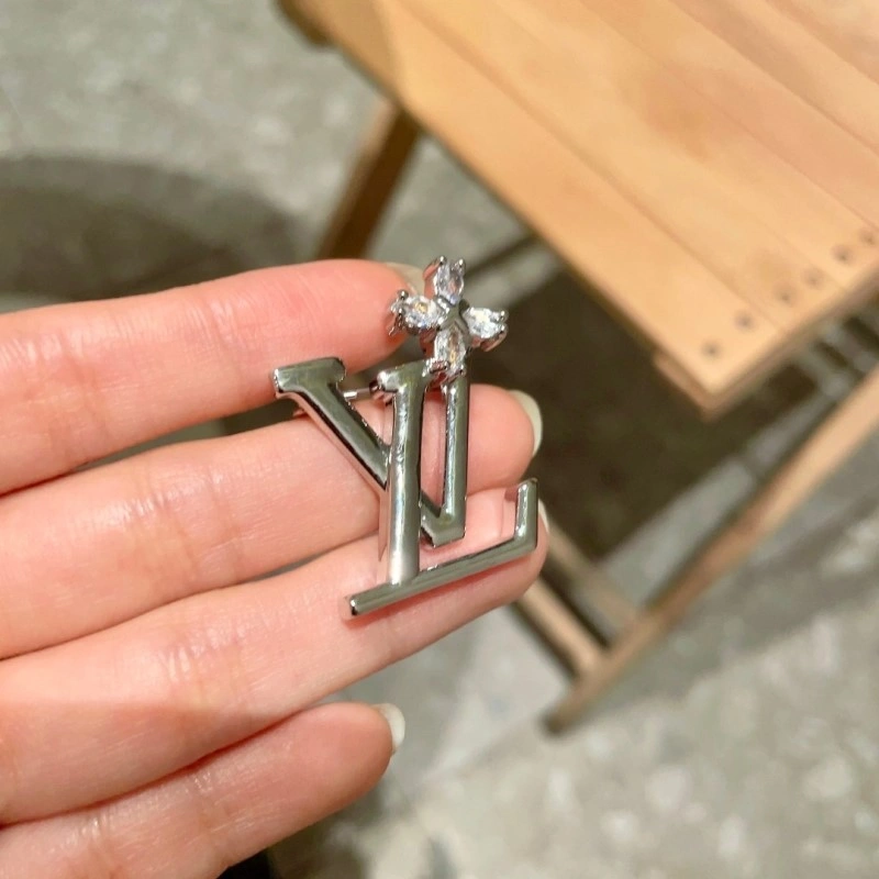 Louis Vuitton Brooches Comfortable 248157