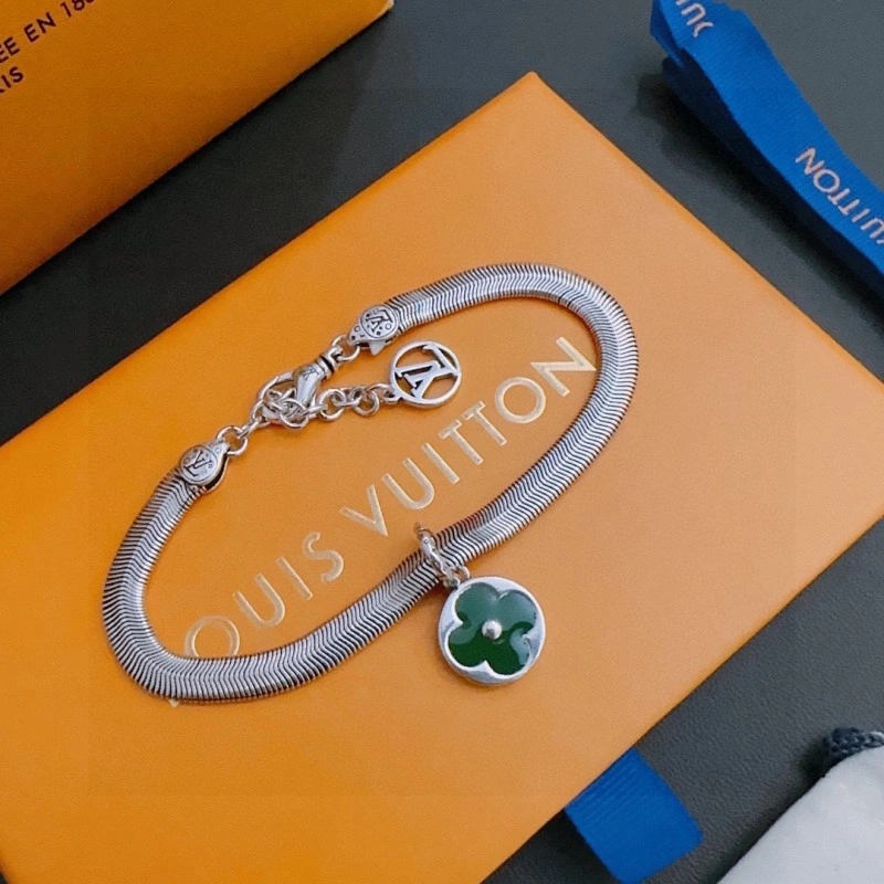 Louis Vuitton Brooches Sustainable 248160