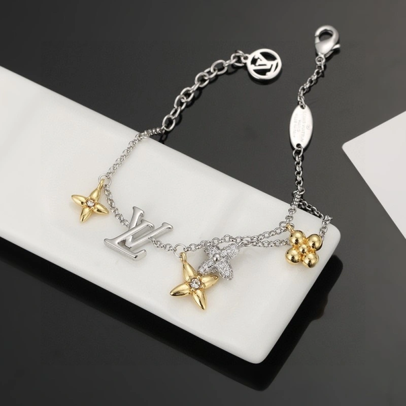 Louis Vuitton Brooches UrbanChic 248138