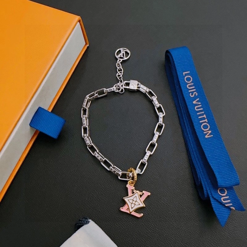 Louis Vuitton Brooches Sporty 248153