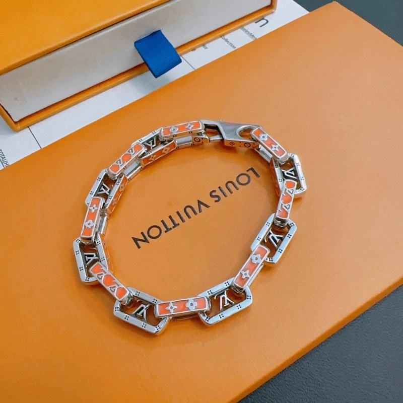 Trendy Louis Vuitton Brooches 248137