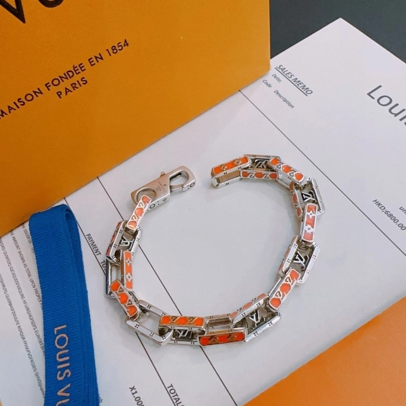 Trendy Louis Vuitton Brooches 248137