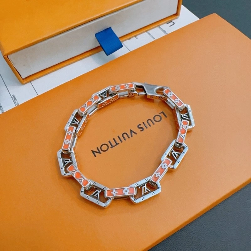 Trendy Louis Vuitton Brooches 248137