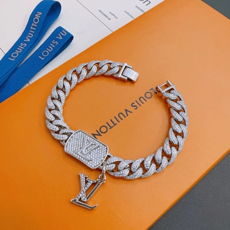 Louis Vuitton Brooches StreetReady 248133