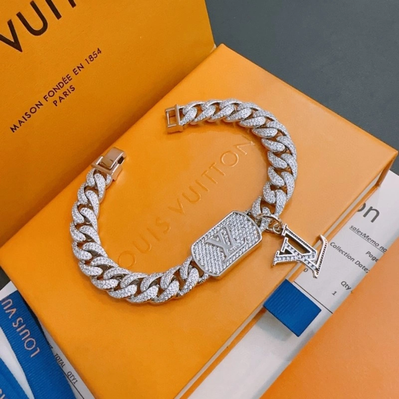 Louis Vuitton Brooches StreetReady 248133