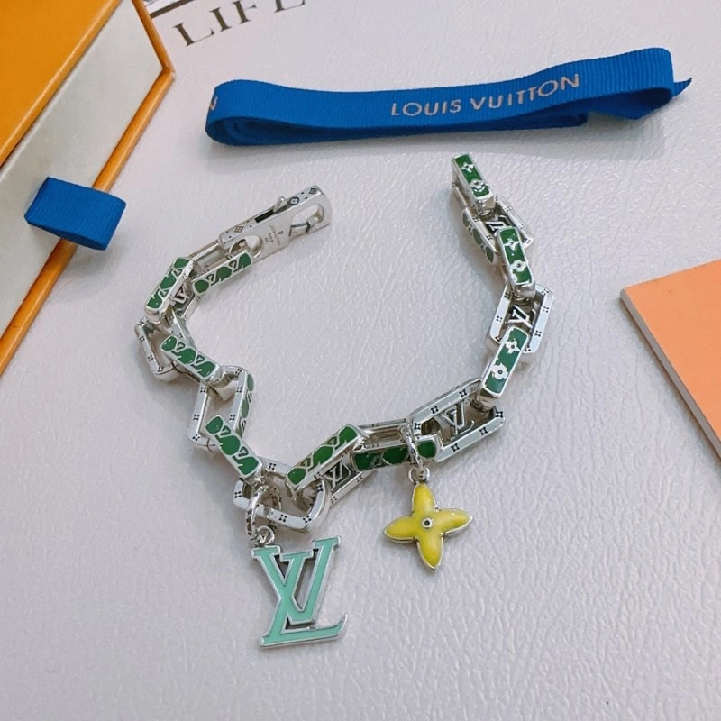 SunProtective Louis Vuitton Brooches 248124