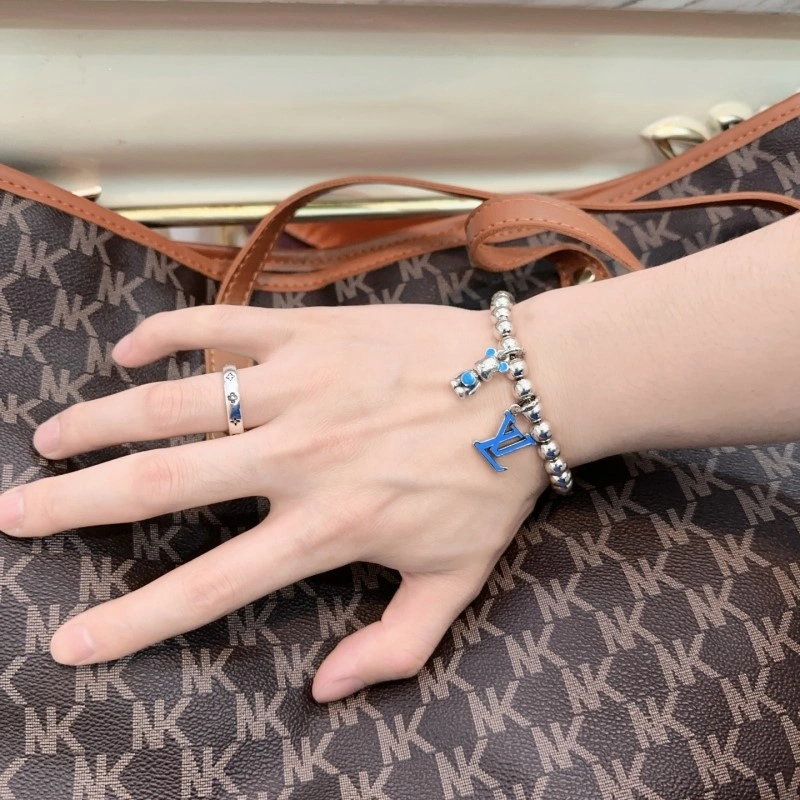 Louis Vuitton Brooches ZipUp 248123