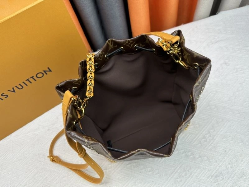 Casual Louis Vuitton Bucket Bags 80482