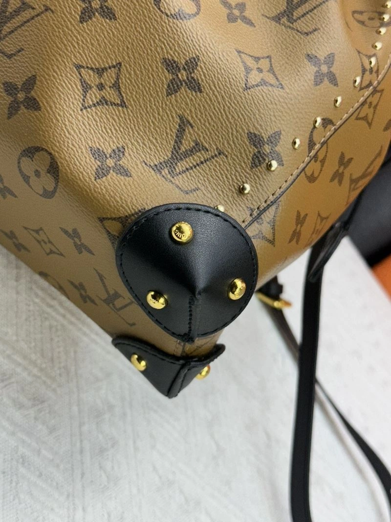 Louis Vuitton Bucket Bags Snug 80481