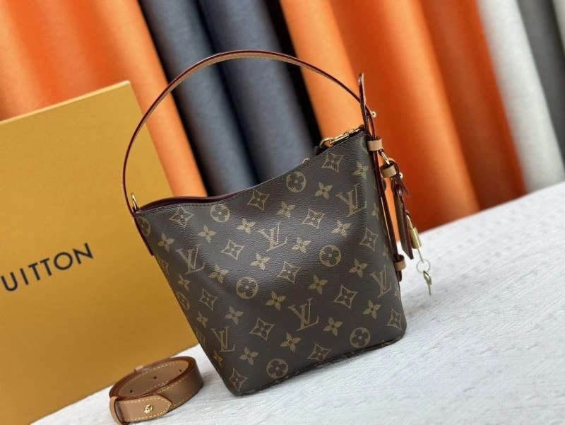 SoftTouch Louis Vuitton Bucket Bags 80498