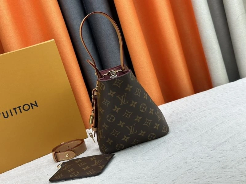 SoftTouch Louis Vuitton Bucket Bags 80498