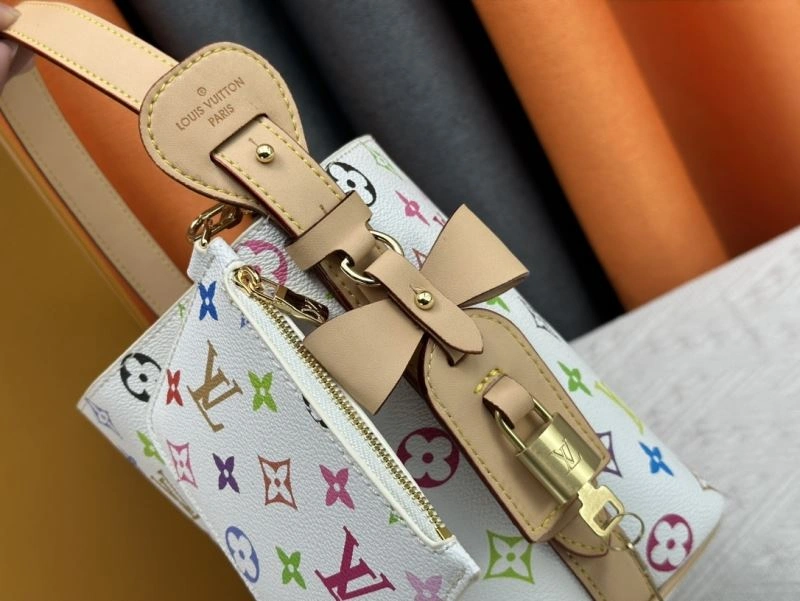UrbanChic Louis Vuitton Bucket Bags 80483