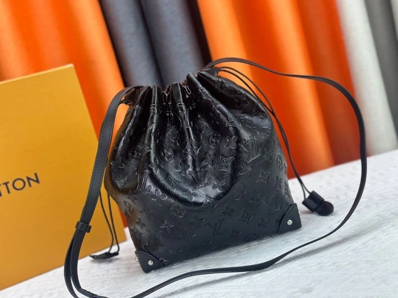 Breathable Louis Vuitton Bucket Bags 80494
