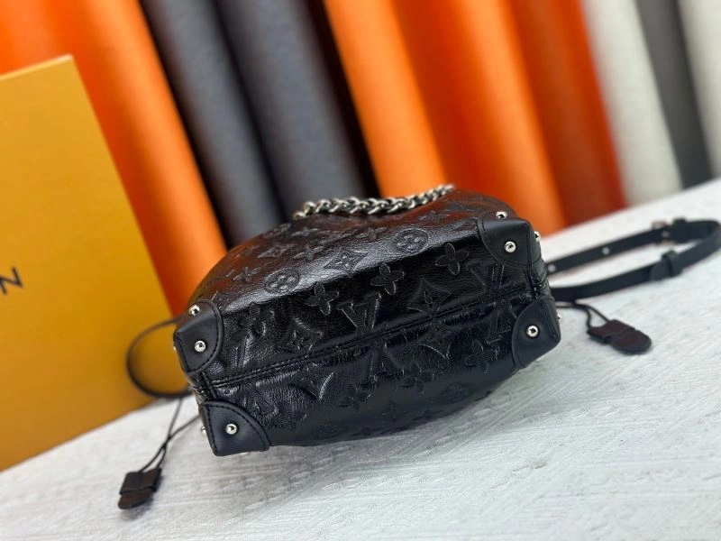 Breathable Louis Vuitton Bucket Bags 80494