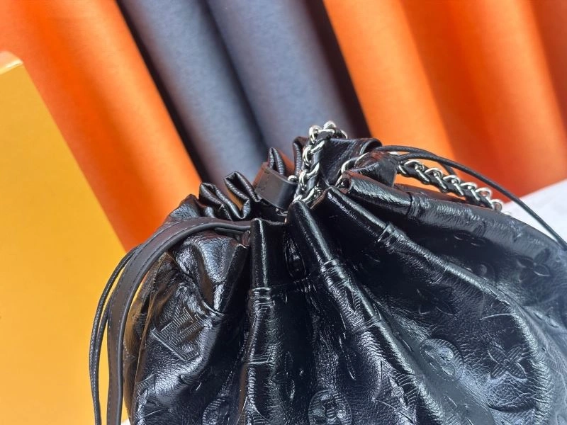 Breathable Louis Vuitton Bucket Bags 80494