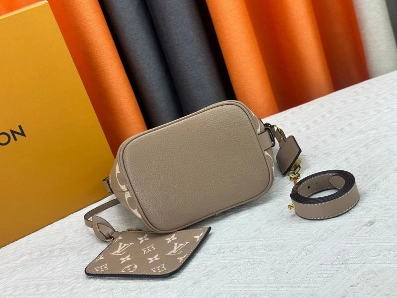EasyCare Louis Vuitton Bucket Bags 80517