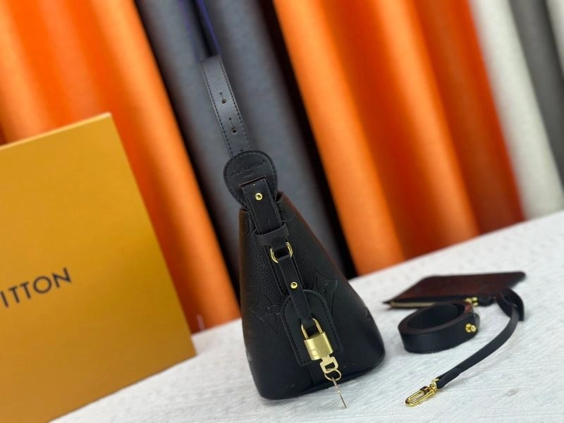 Louis Vuitton Bucket Bags Refined 80491