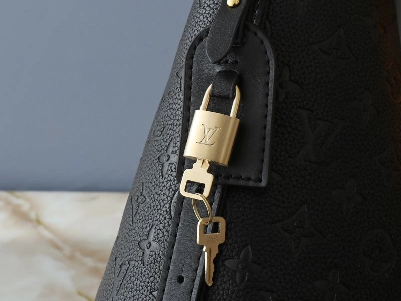 Modern Louis Vuitton Bucket Bags 80468