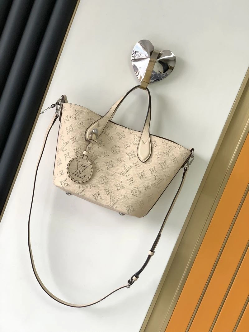 WeatherProof Louis Vuitton Bucket Bags 94434