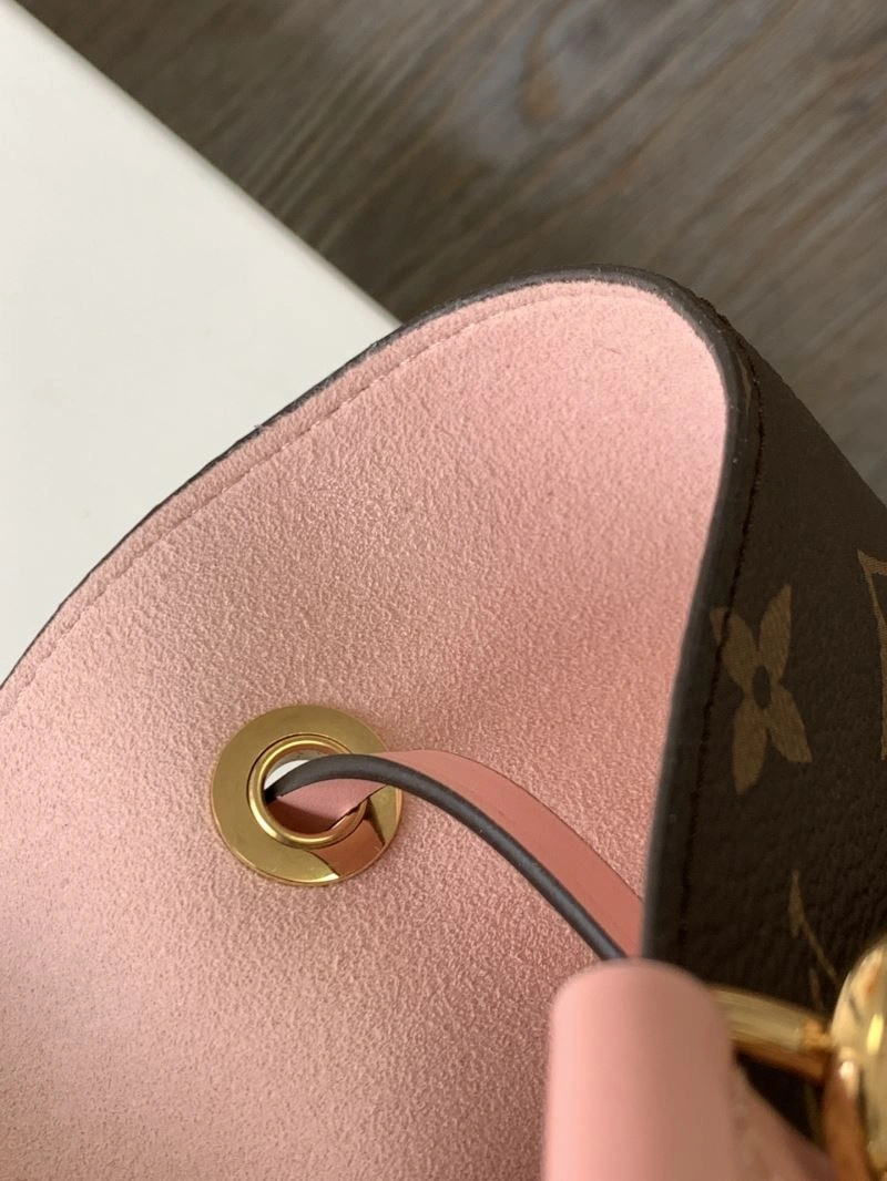 RelaxedFit Louis Vuitton Bucket Bags 94453