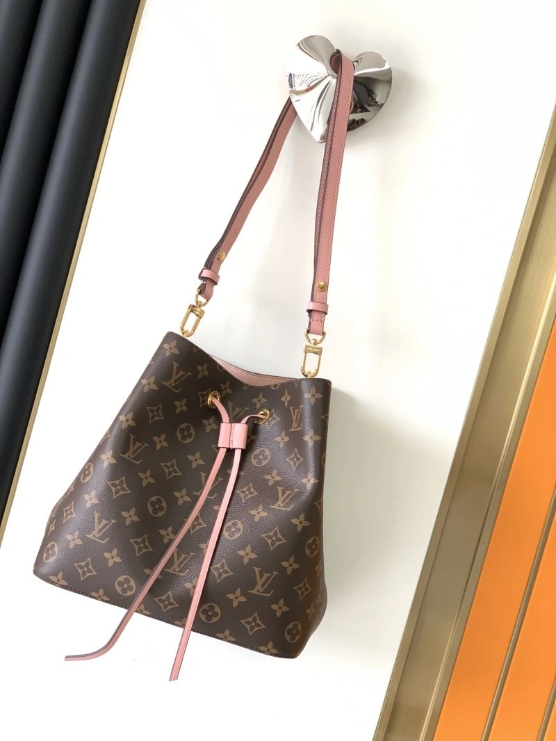 RelaxedFit Louis Vuitton Bucket Bags 94453