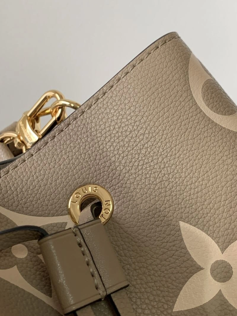Versatile Louis Vuitton Bucket Bags 94395