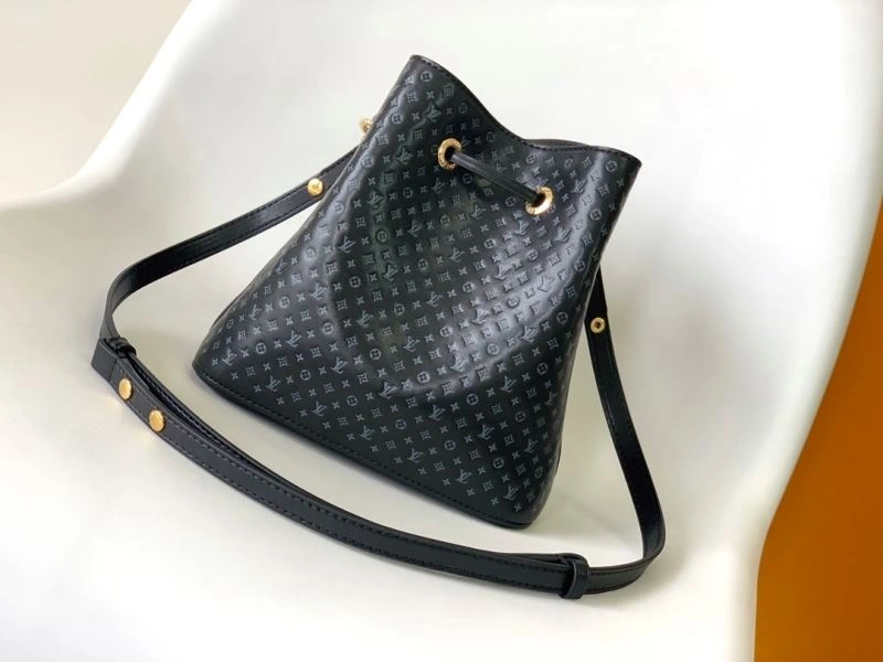 Lightweight Louis Vuitton Bucket Bags 94393