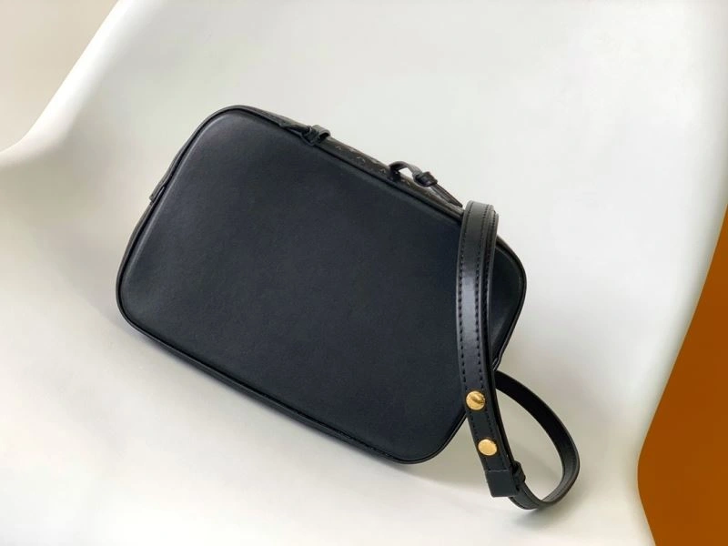 Lightweight Louis Vuitton Bucket Bags 94393