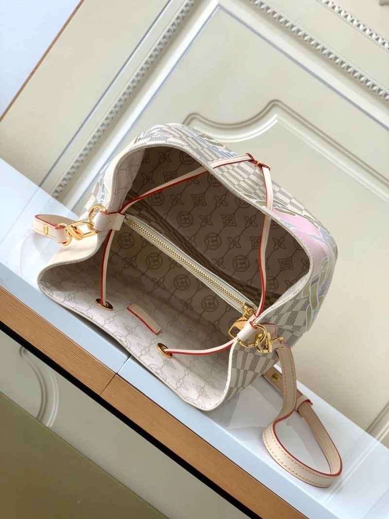 WeatherProof Louis Vuitton Bucket Bags 94391