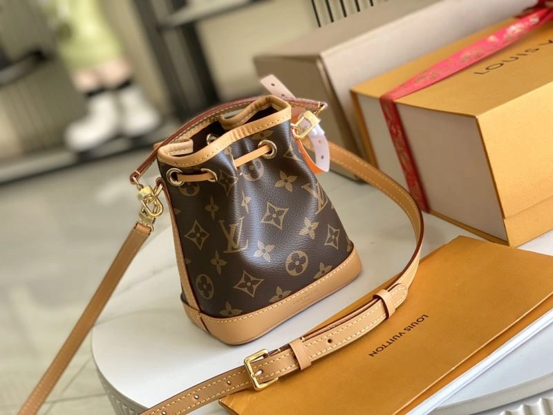 Louis Vuitton Bucket Bags Trendsetting 94064
