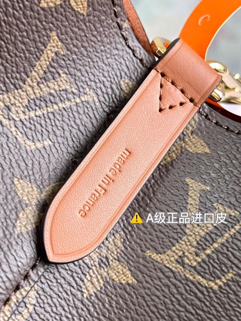 Lightweight Louis Vuitton Bucket Bags 94104