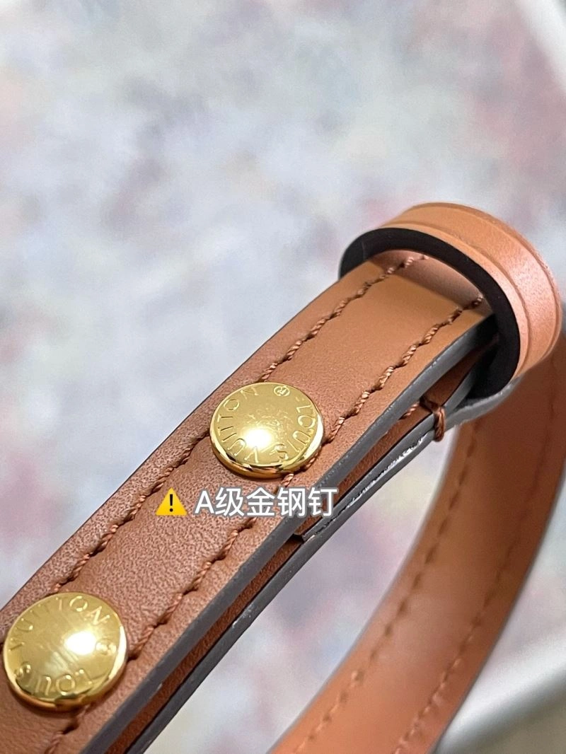 Lightweight Louis Vuitton Bucket Bags 94104