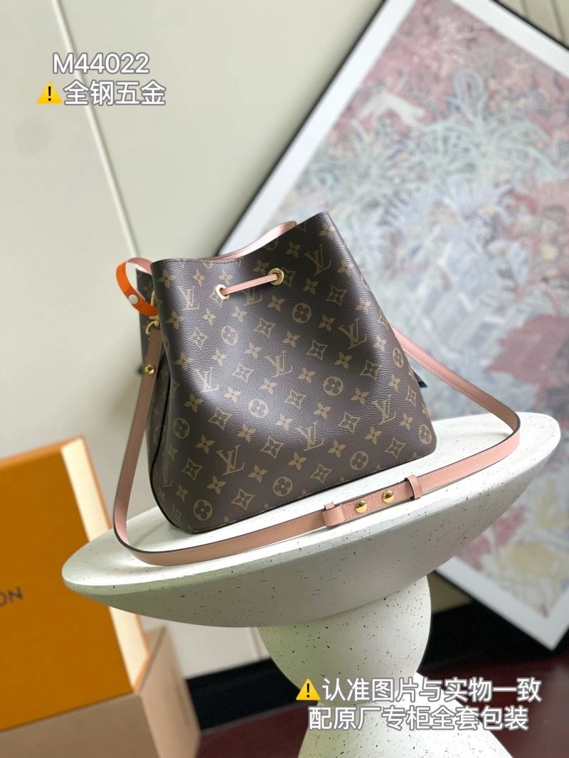 ModernLook Louis Vuitton Bucket Bags 94062