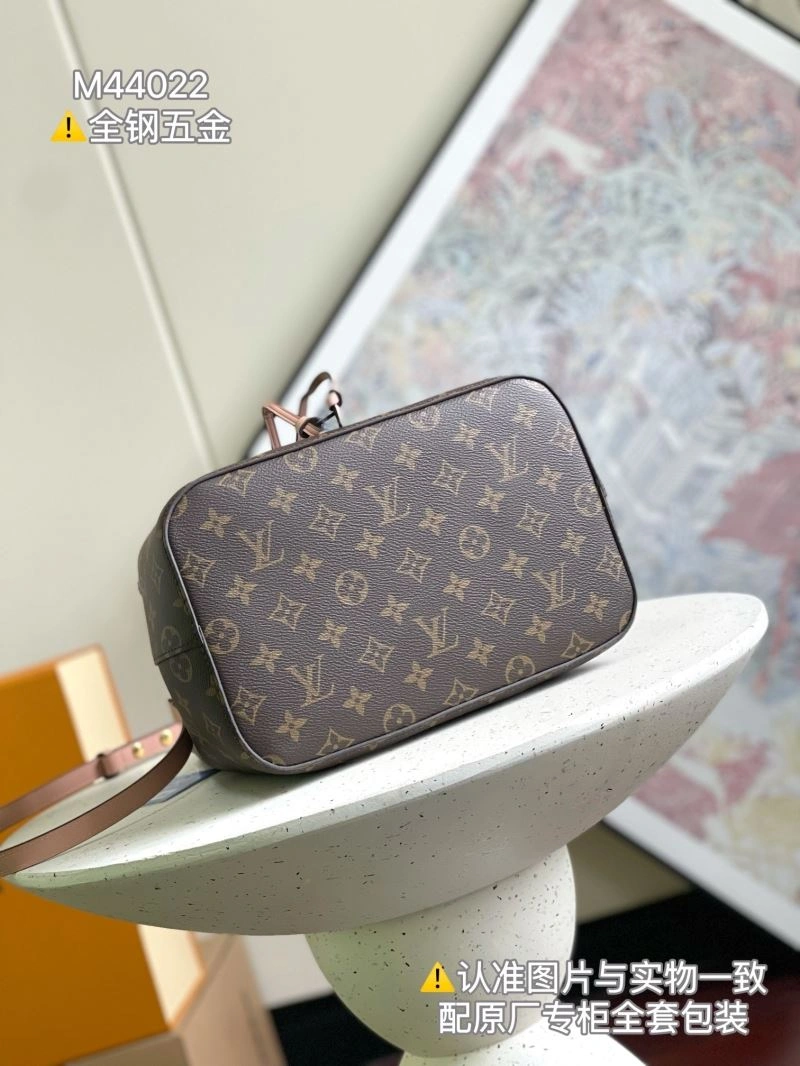 ModernLook Louis Vuitton Bucket Bags 94062