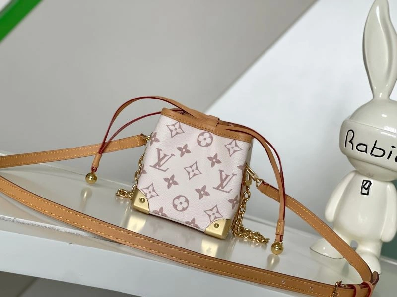 HighPerformance Louis Vuitton Bucket Bags 94059