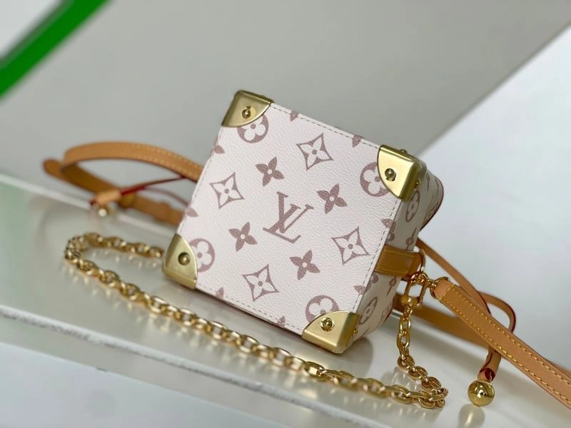 HighPerformance Louis Vuitton Bucket Bags 94059