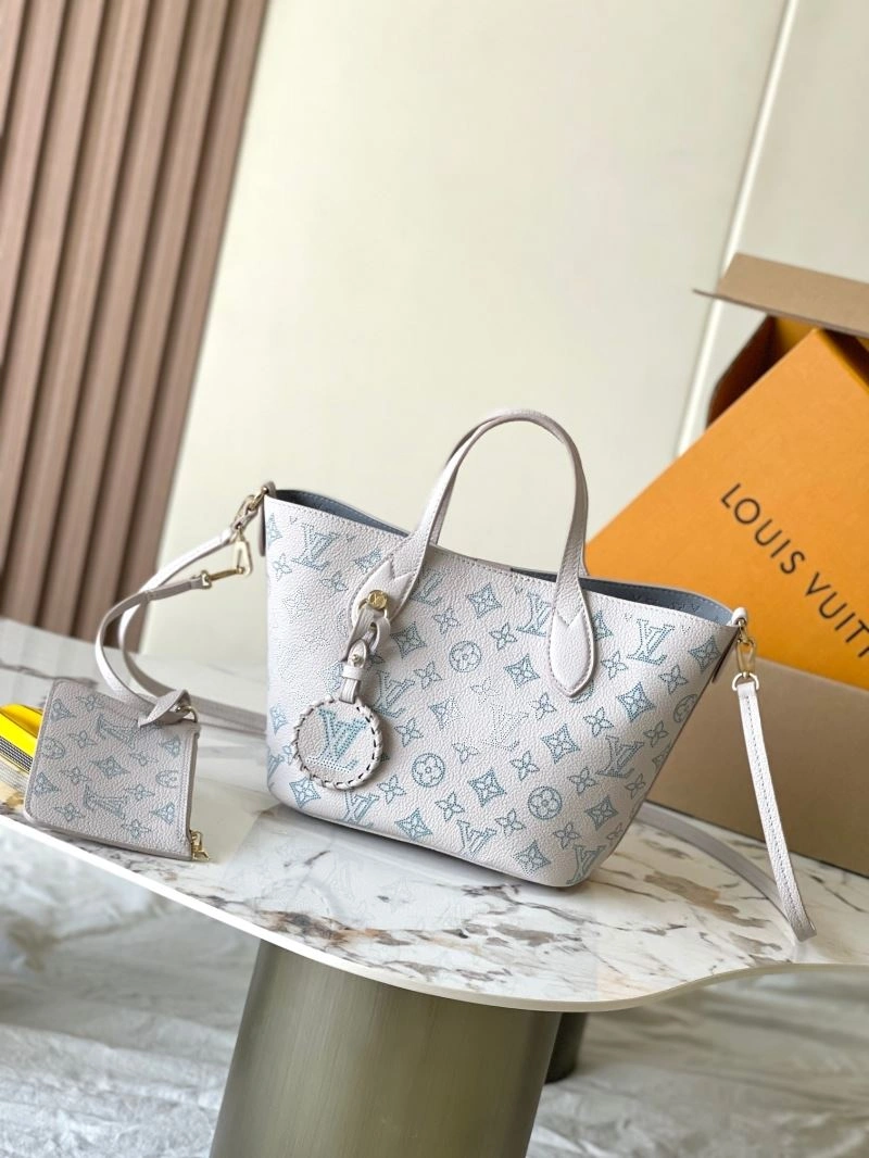 Effortless Louis Vuitton Bucket Bags 93654
