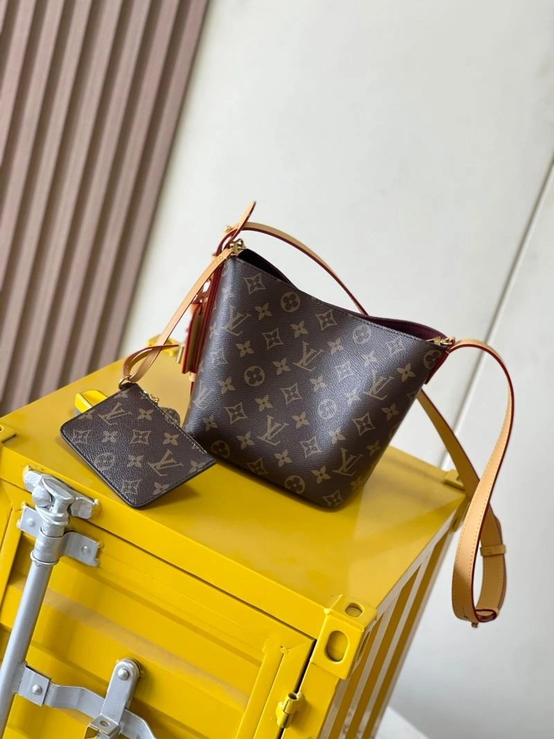 Trendsetting Louis Vuitton Bucket Bags 93651