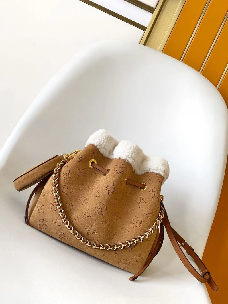 Sustainable Louis Vuitton Bucket Bags 93684