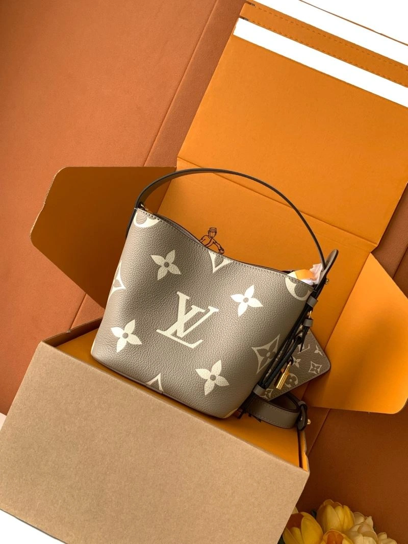 Supportive Louis Vuitton Bucket Bags 93644
