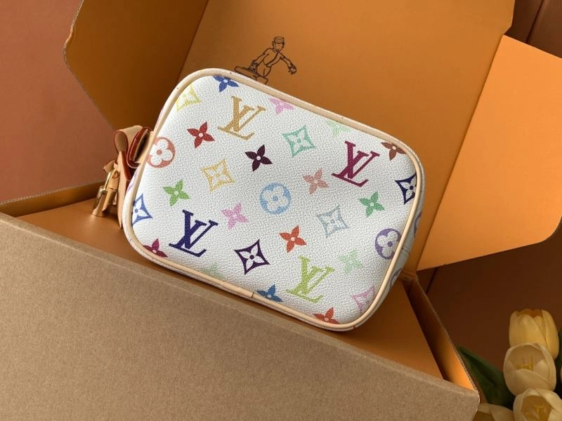 Functional Louis Vuitton Bucket Bags 93682