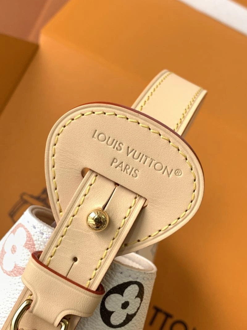 Functional Louis Vuitton Bucket Bags 93682