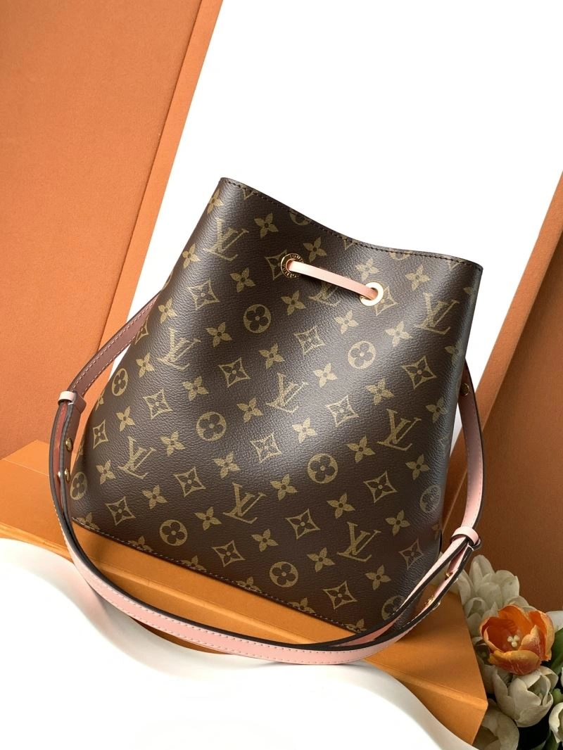 Unisex Louis Vuitton Bucket Bags 93641