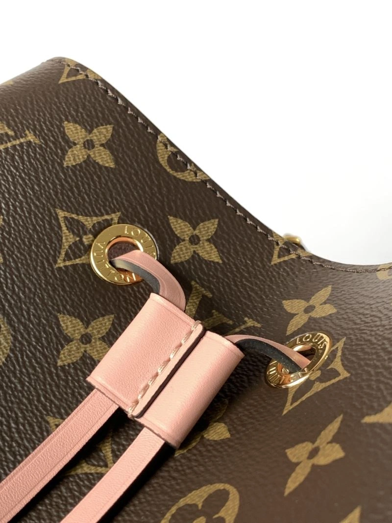 Unisex Louis Vuitton Bucket Bags 93641