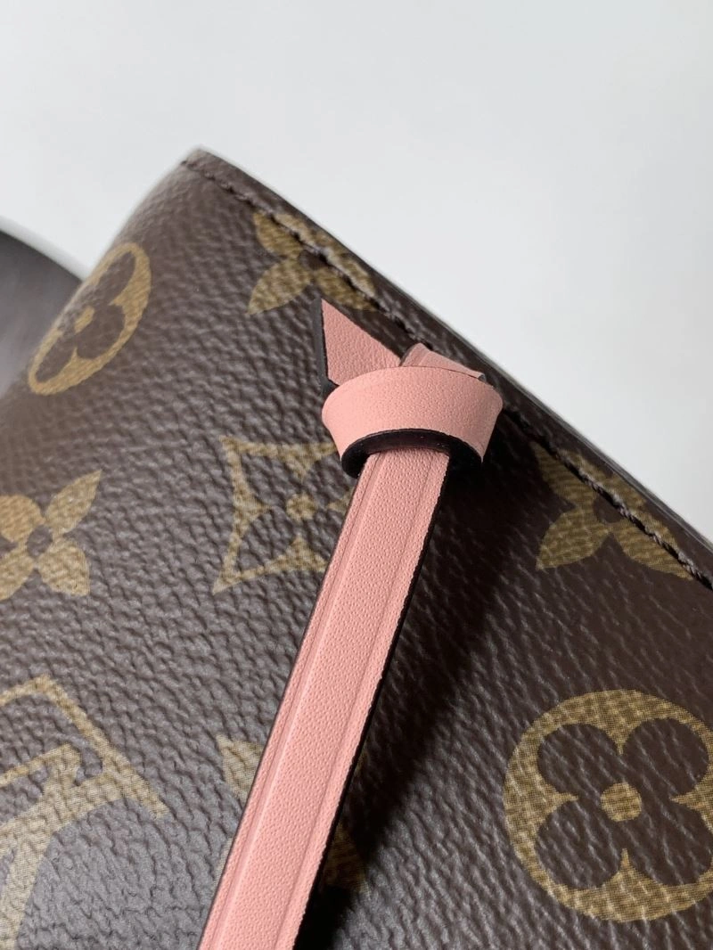 Unisex Louis Vuitton Bucket Bags 93641