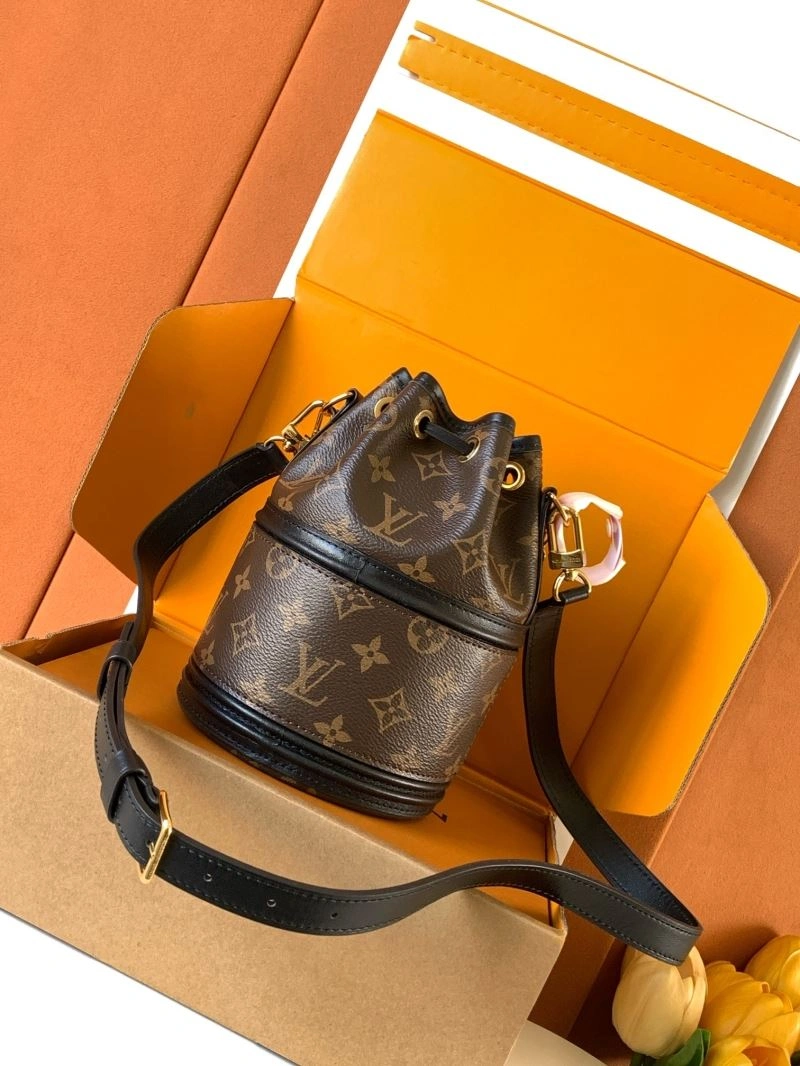Louis Vuitton Bucket Bags DailyWear 93634